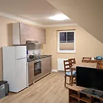 Haus Anni Br 300 M Bis Zum Apartman Kolpinsee