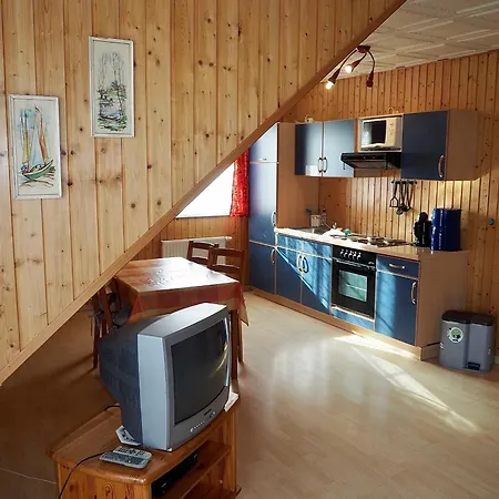 Haus Anni Br 300 M Bis Zum Apartament Kölpinsee