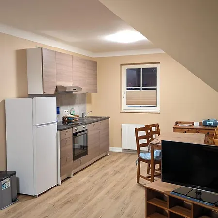 Haus Anni Br 300 M Bis Zum Apartament Kölpinsee